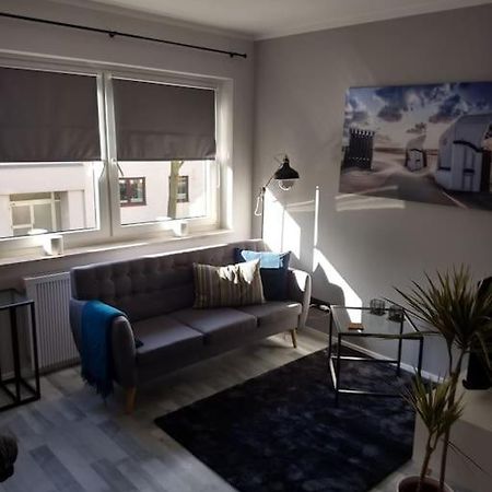 Apartment In เบรเมอร์ฮาเฟิน ภายนอก รูปภาพ